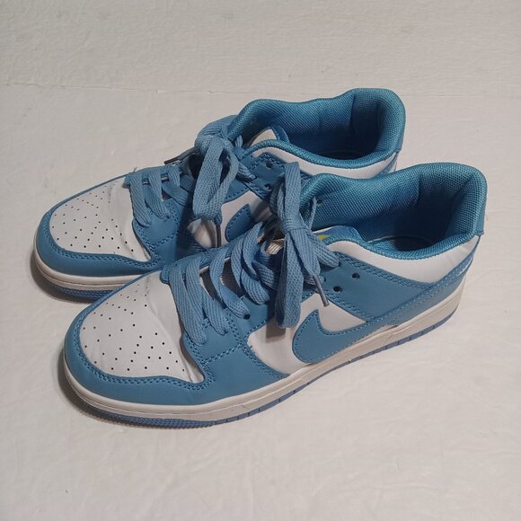 Nike SB Women's Dunk Low Pro Skate Boarding Shoes Size 8 - Picture 1 of 9